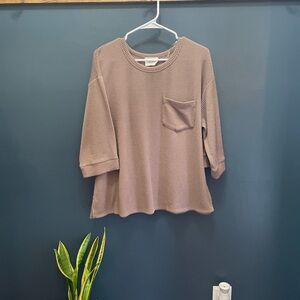 Casual Ribbed Knit Top with Pocket